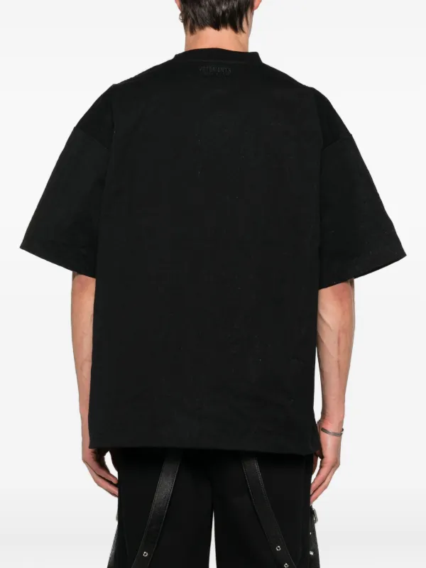 VETEMENTS photography-print T-shirt | Black | FARFETCH