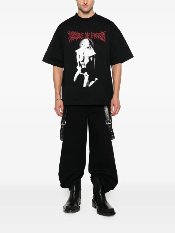 VETEMENTS photography-print T-shirt | Black | FARFETCH