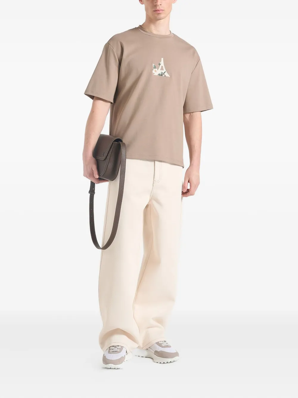 Manière De Voir floral embroidery T-shirt | T-Shirts | Image 2