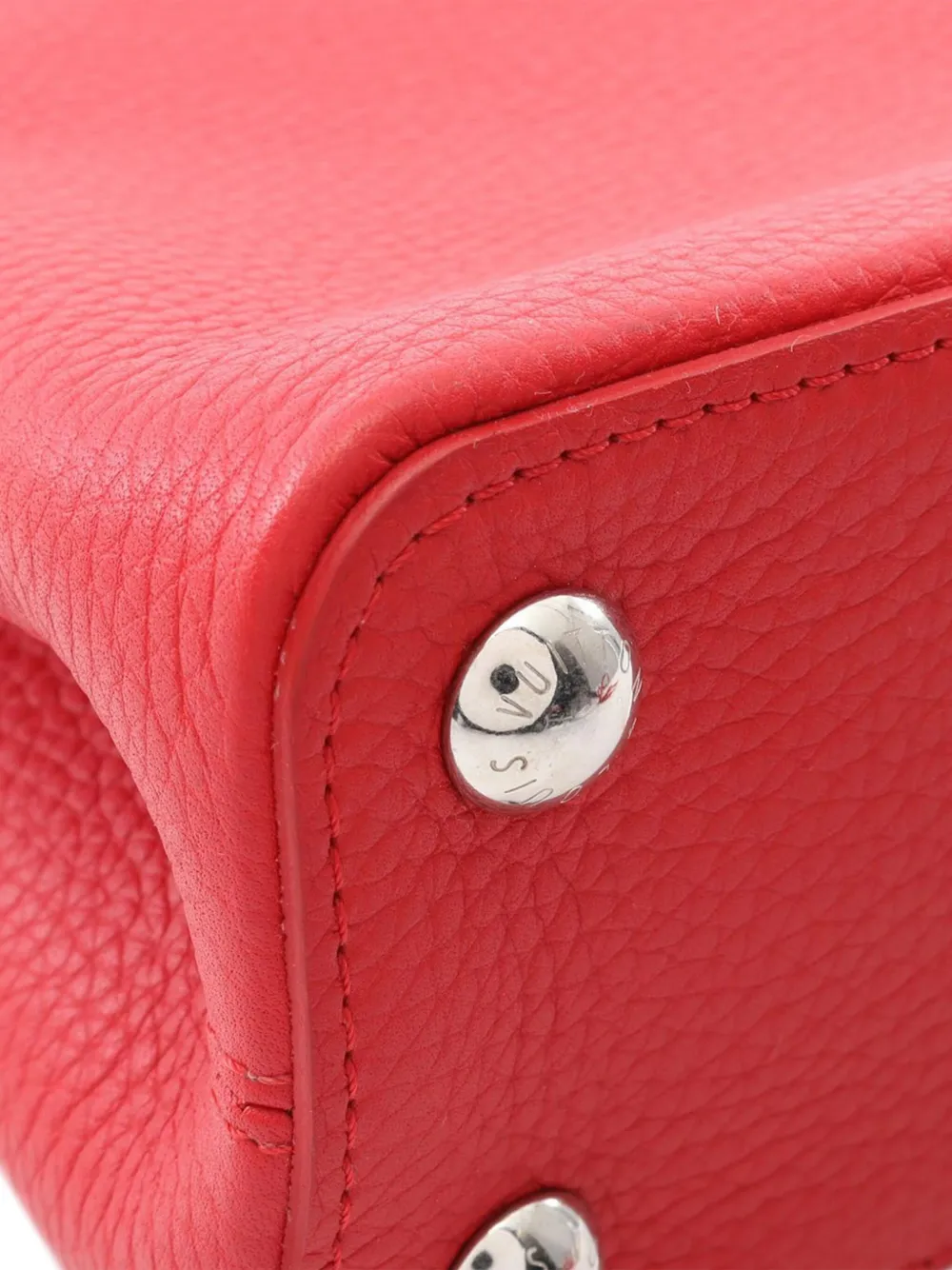 Pre-owned Louis Vuitton 2021-2025 Taurillon Capucines Bb Satchel
