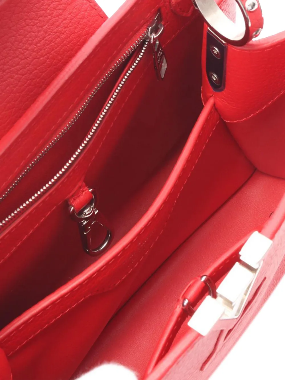 Pre-owned Louis Vuitton 2021-2025 Taurillon Capucines Bb Satchel