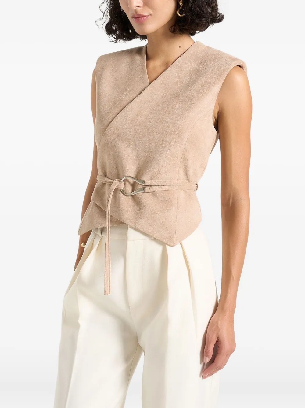Manière De Voir Jeanne suède gilet met wikkelriem Beige