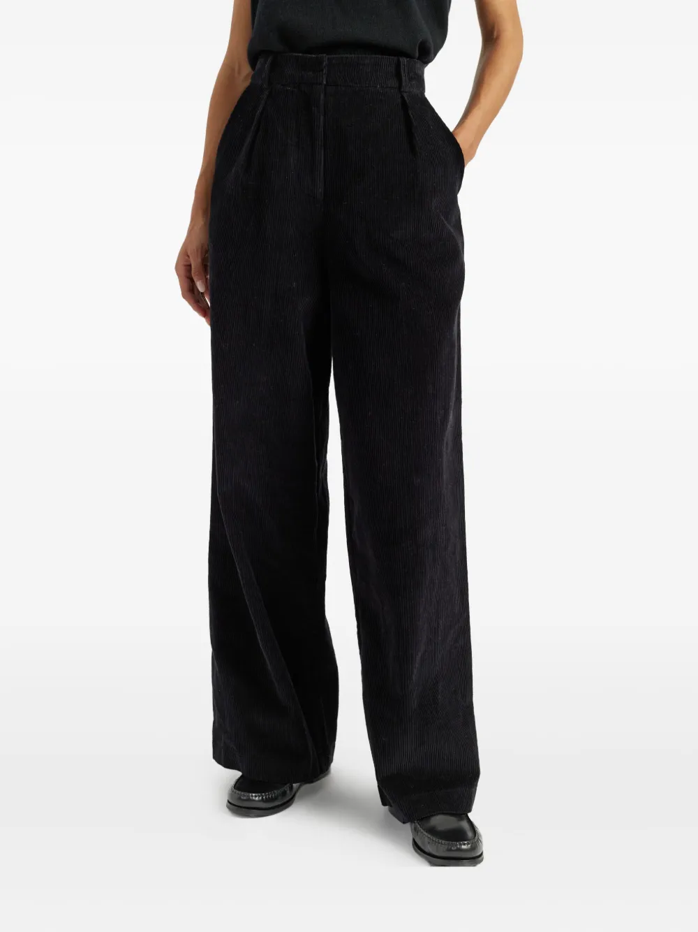 Chinti & Parker Pleated Corduroy Trousers In Black