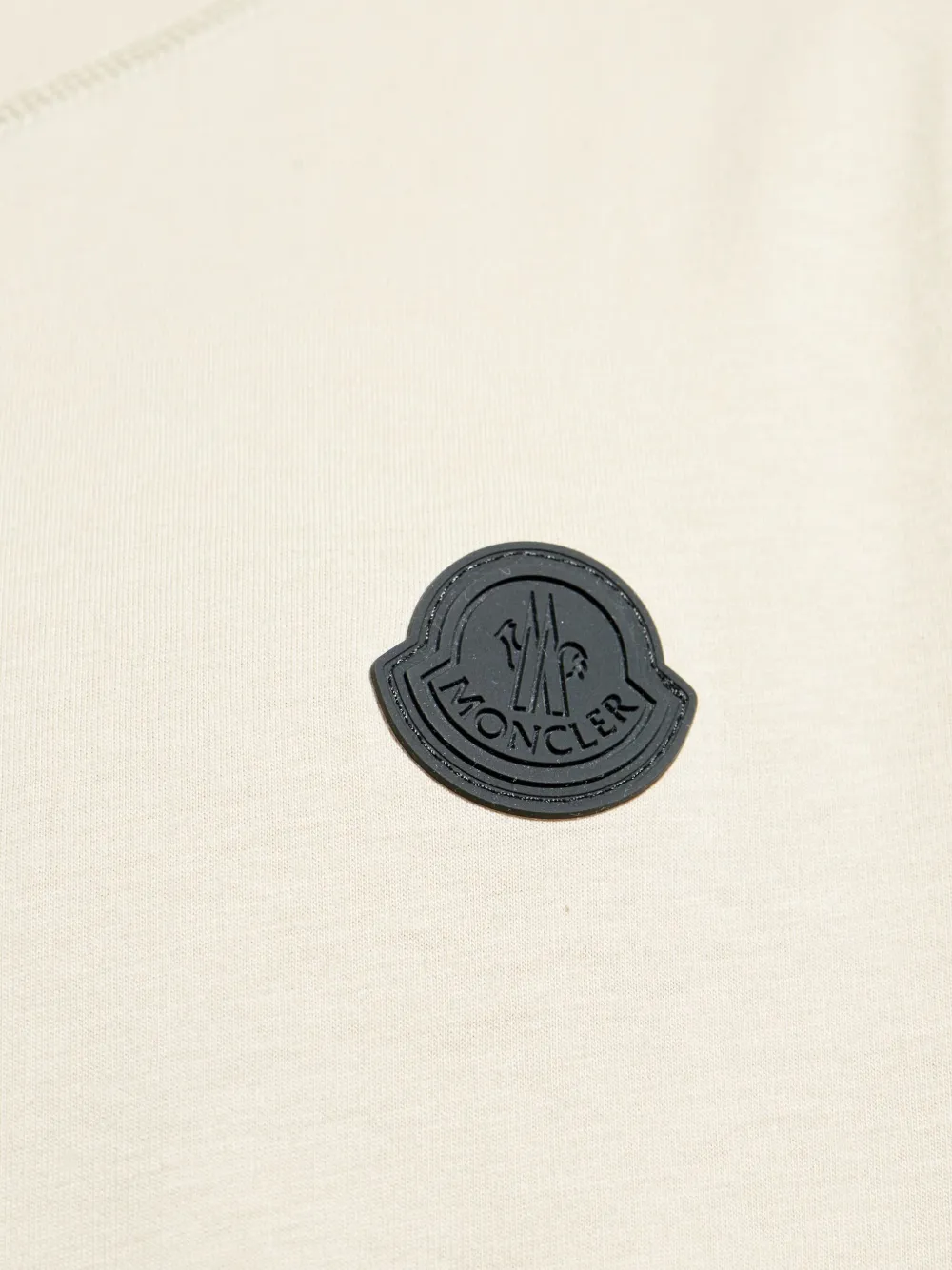 Moncler Katoenen T-shirt met logopatch Beige