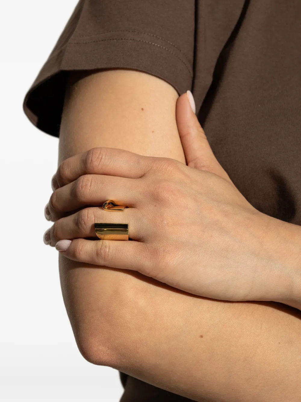 Jacquemus curved brass ring | Image 2