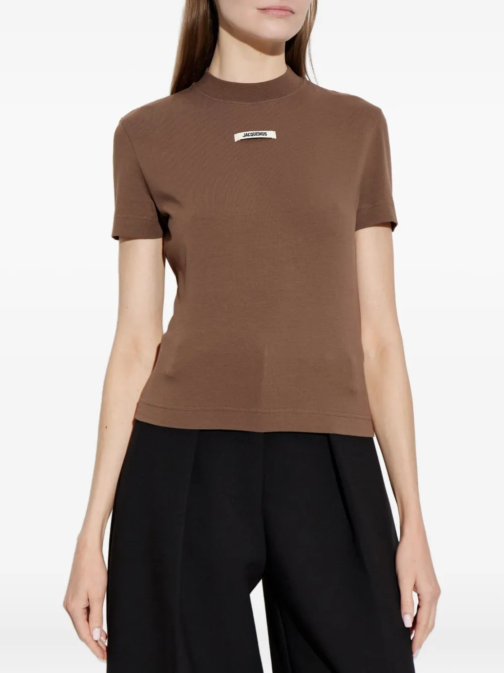 Jacquemus T-shirt met logopatch Bruin