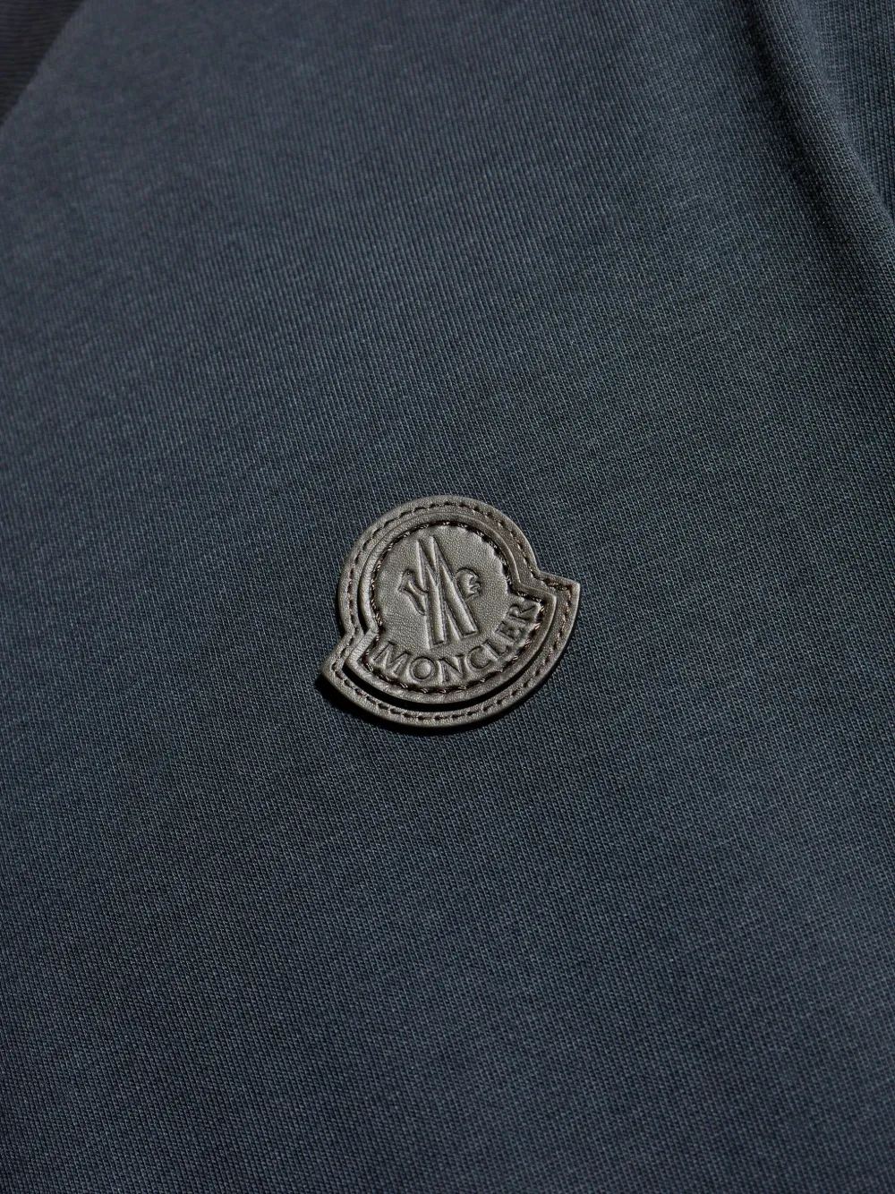 Moncler Katoenen T-shirt met logopatch Blauw