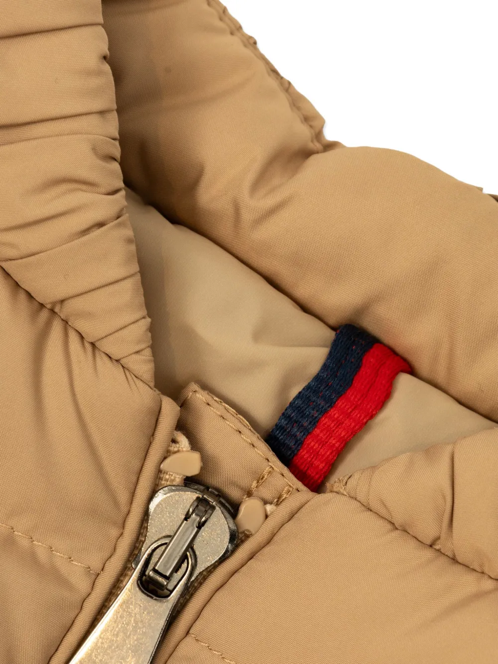 Moncler Enfant Ora gewatteerd jack met logopatch Beige