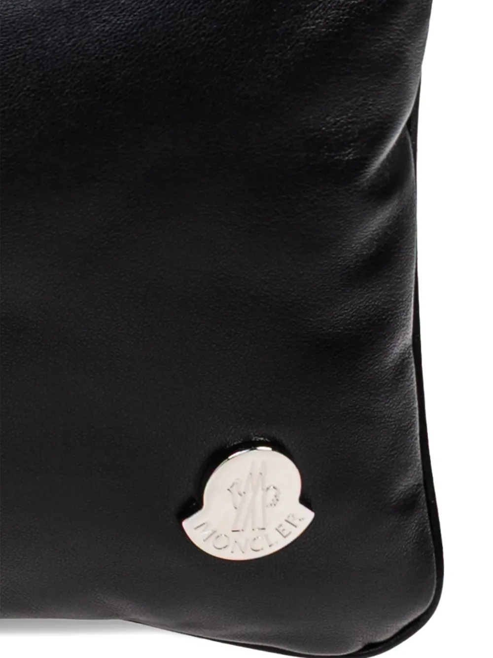 Moncler small Vetta leather logo-plaque shoulder bag Zwart