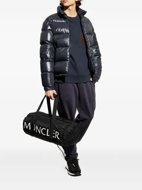 Moncler pants con parche del logo