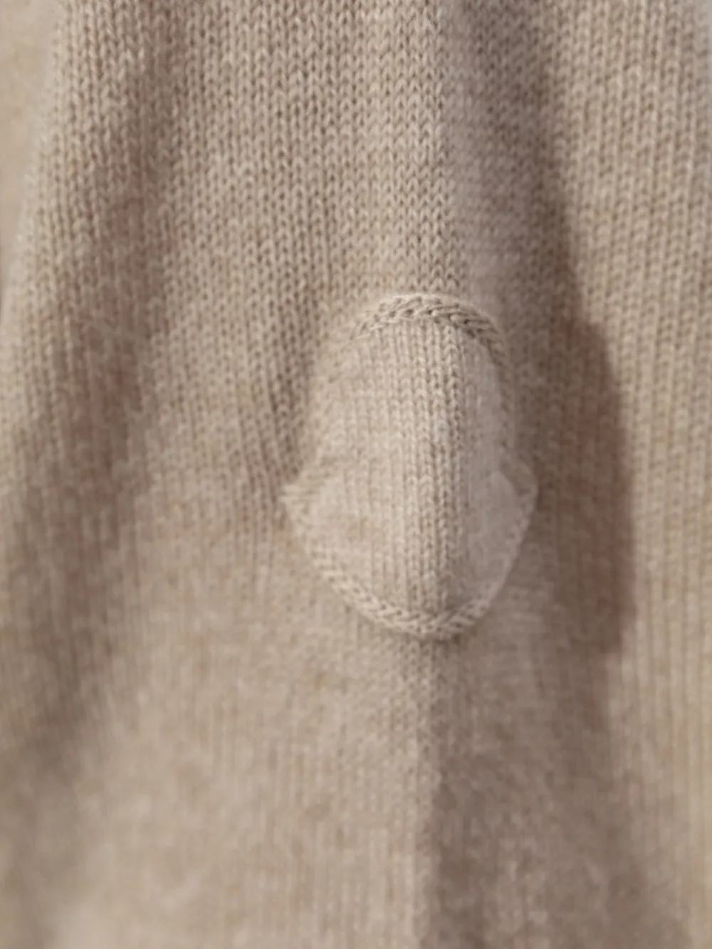 Moncler Kasjmier trui met raglan mouwen Beige