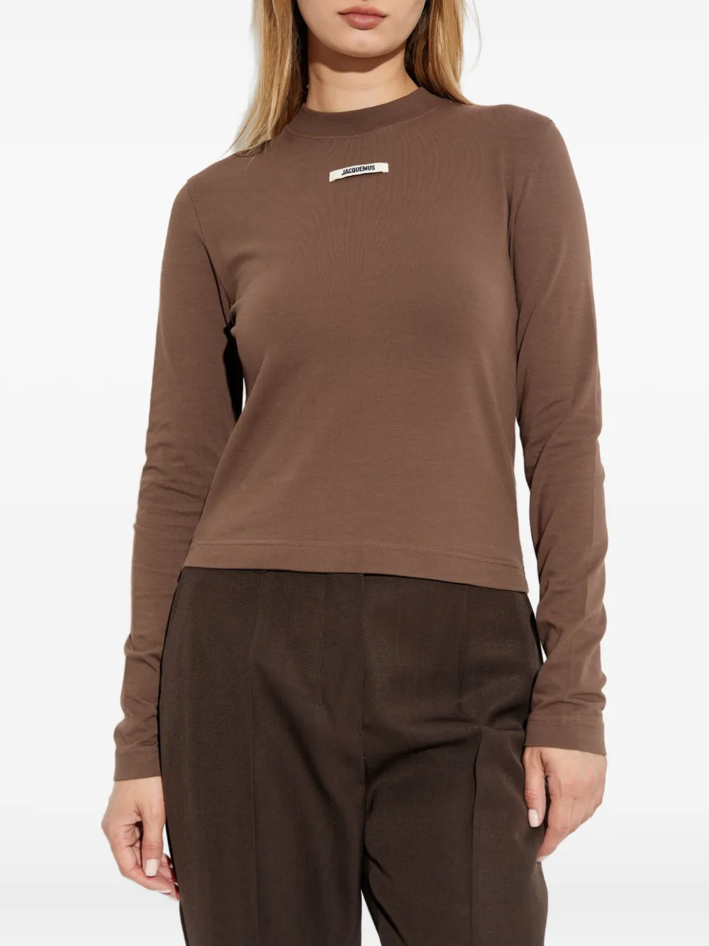 Jacquemus T-shirt met lange mouwen en logo label Bruin