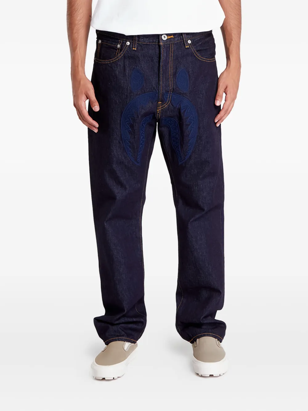 A BATHING APE® shark-embroidered jeans - Blu