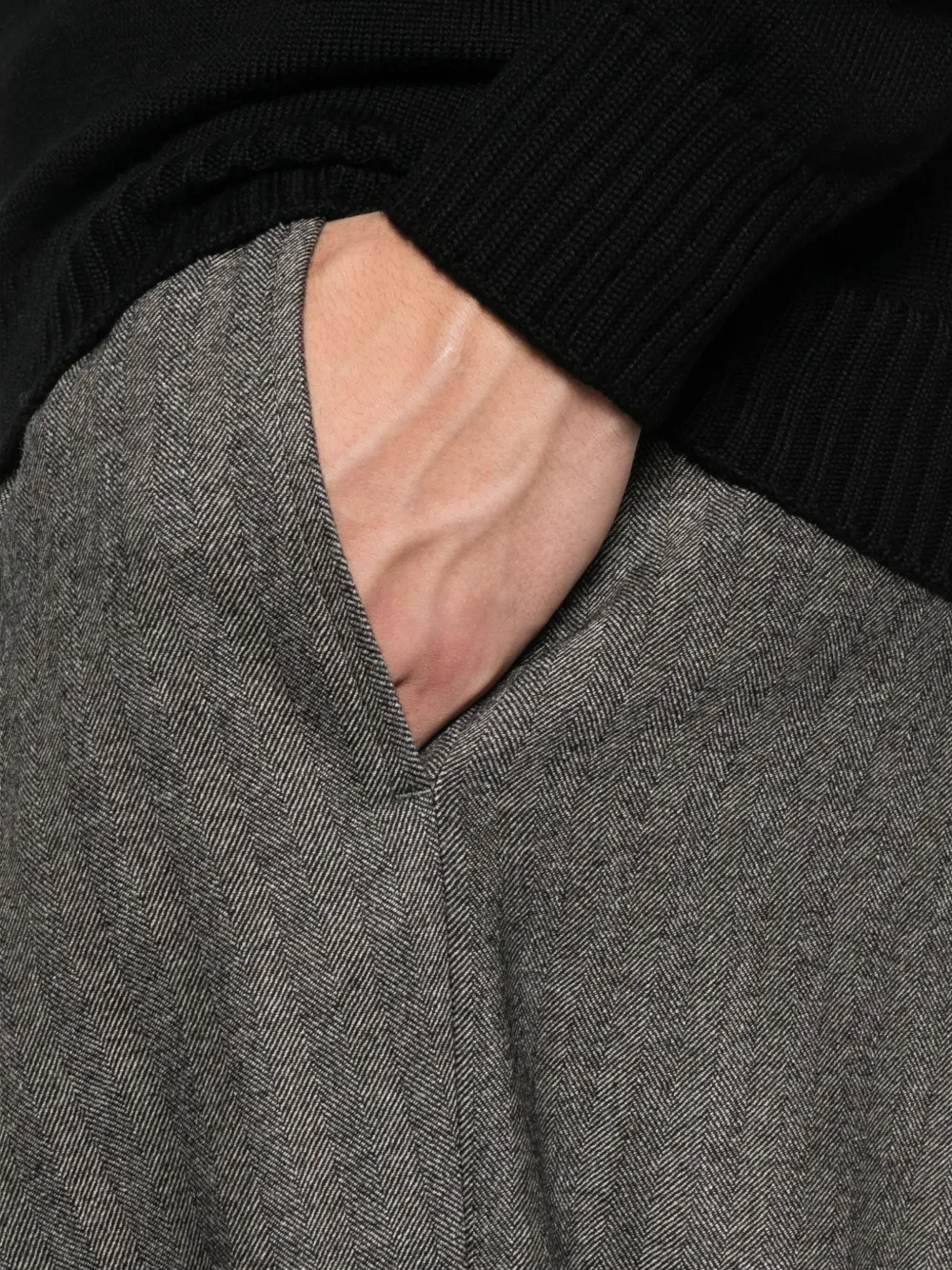 Giorgio Armani Broek met elastische taille en visgraat patroon Zwart