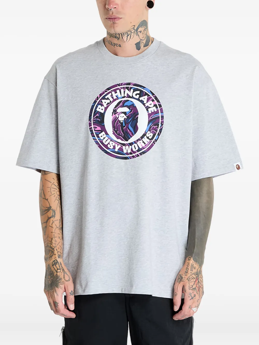 A BATHING APE® グラフィック Tシャツ - グレー A BATHING APE® グラフィック Tシャツ - グレー