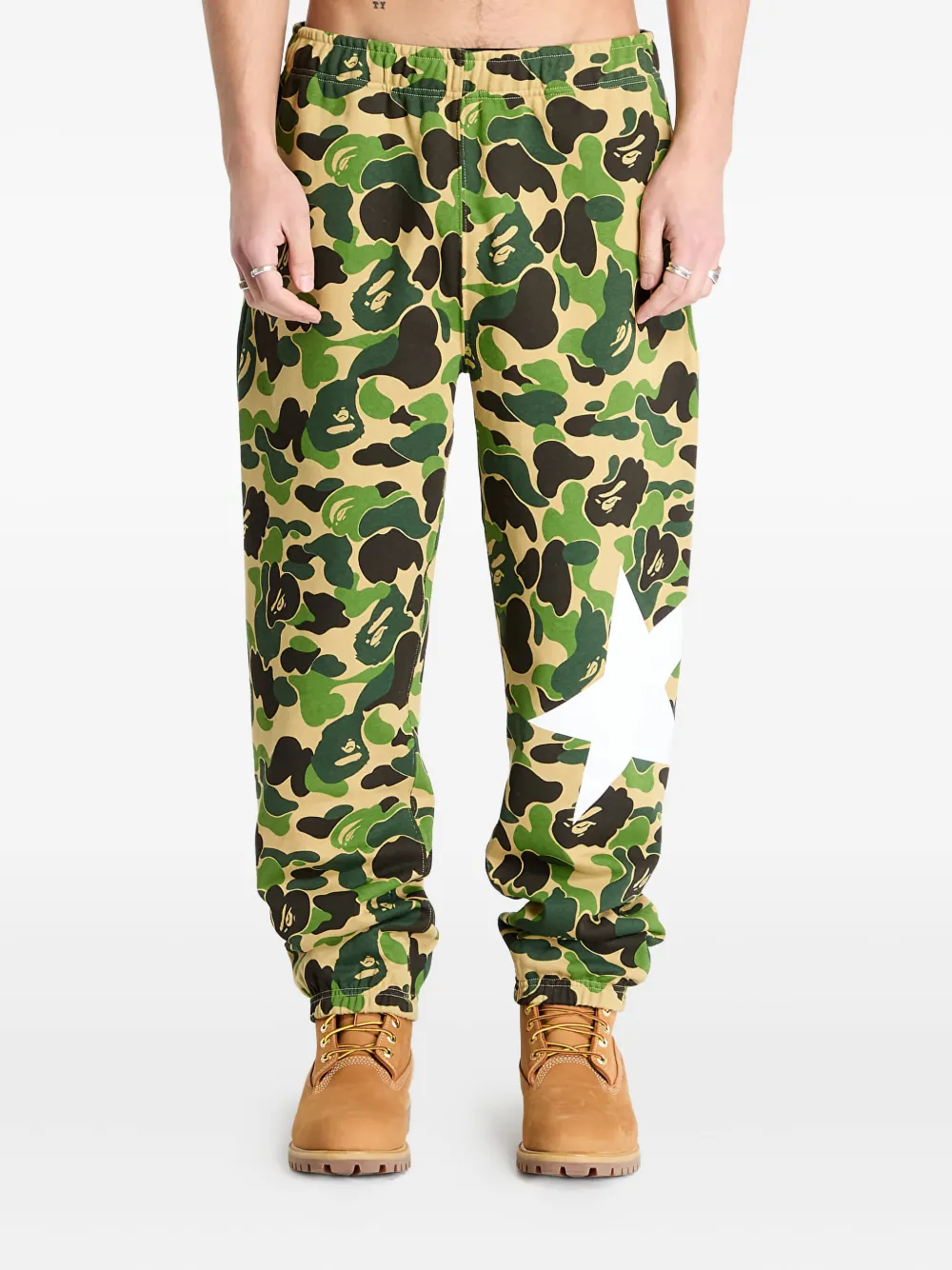 A BATHING APE Joggingbroek met camouflageprint Groen