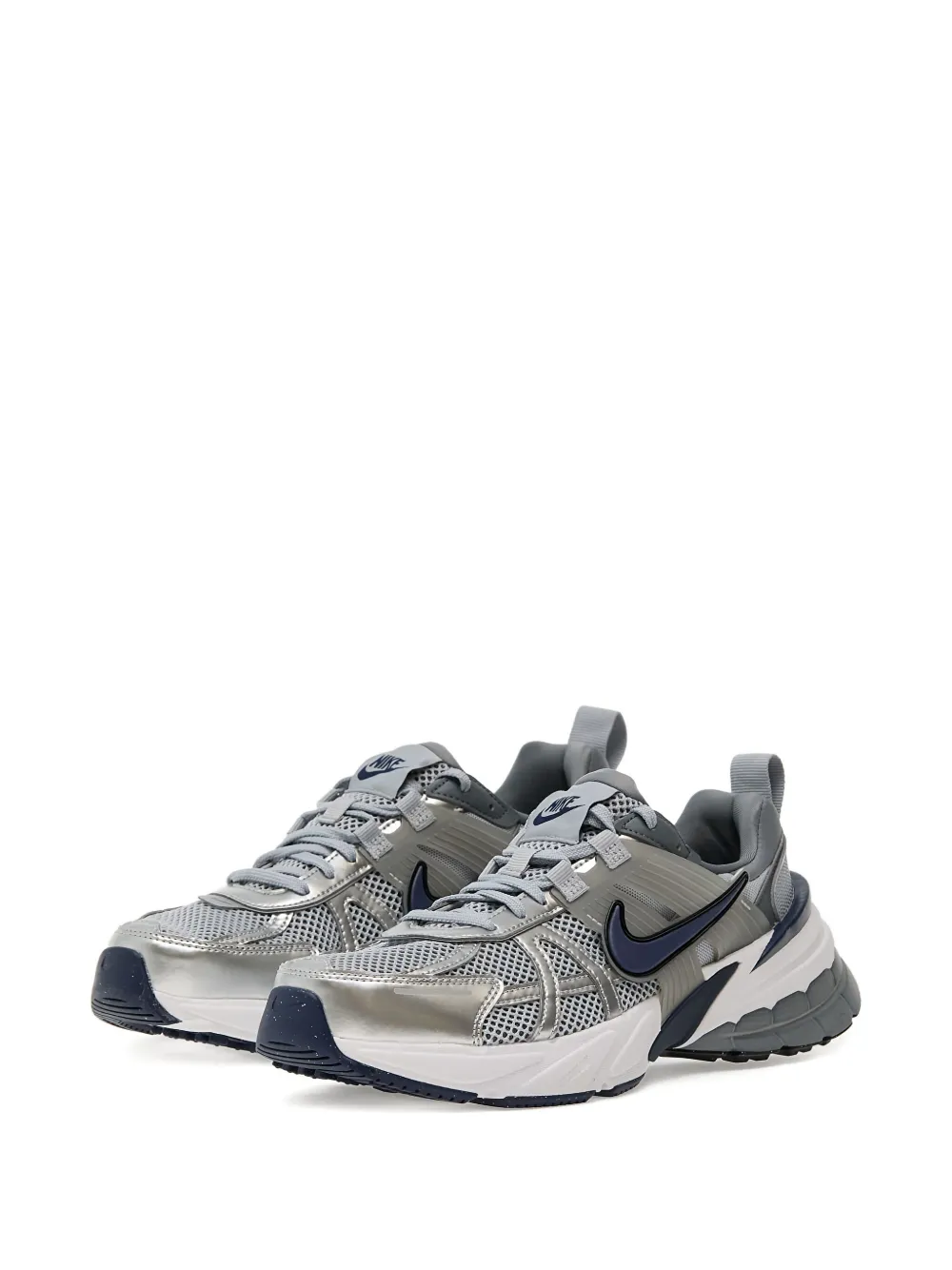 Nike V2K Run Sneakers aus Metallic-Mesh | Low-Top-Sneakers | Image 2