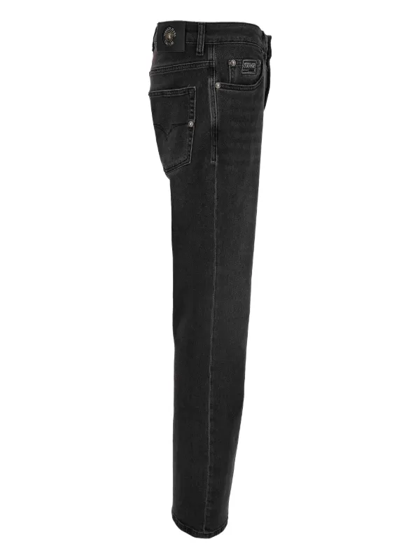 Versace Jeans Couture ロゴパッチ ジーンズ | ブラック | FARFETCH JP