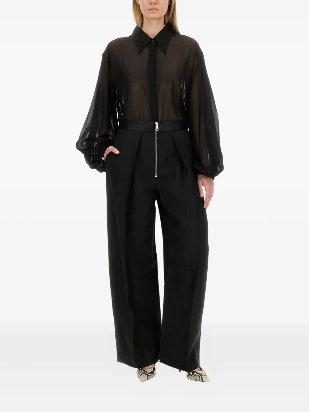 KHAITE balloon-sleeve shirt - Zwart
