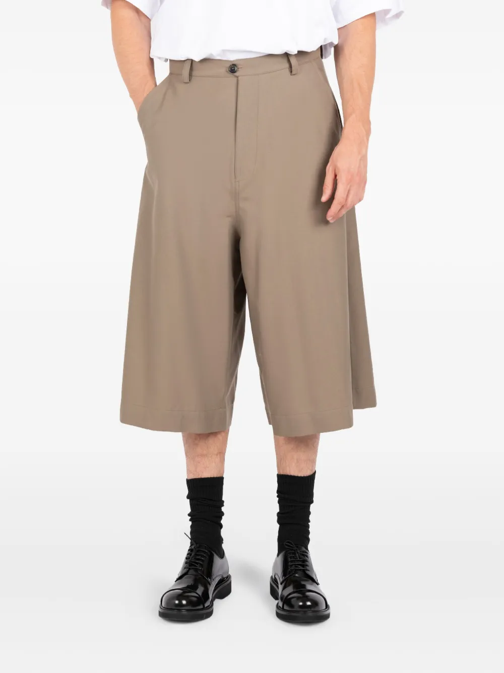 Société Anonyme belt-loops tailored shorts Beige