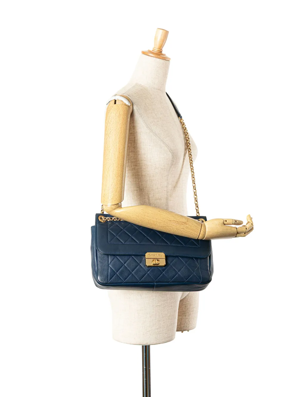 CHANEL Pre-Owned 2013-2014 Large Lambskin Chic With Me Flap crossbody bag | Pre-Owned | Image 2