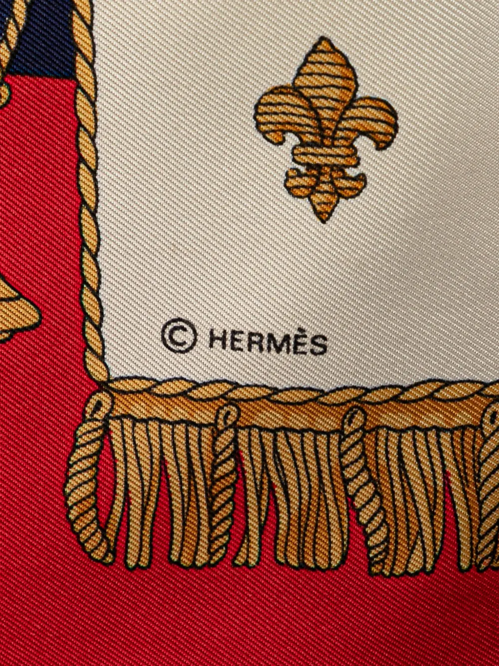 Hermès Pre-Owned 20th Century Vue Du Carosse De La Galere La Reale Silk Scarf scarves | Image 2