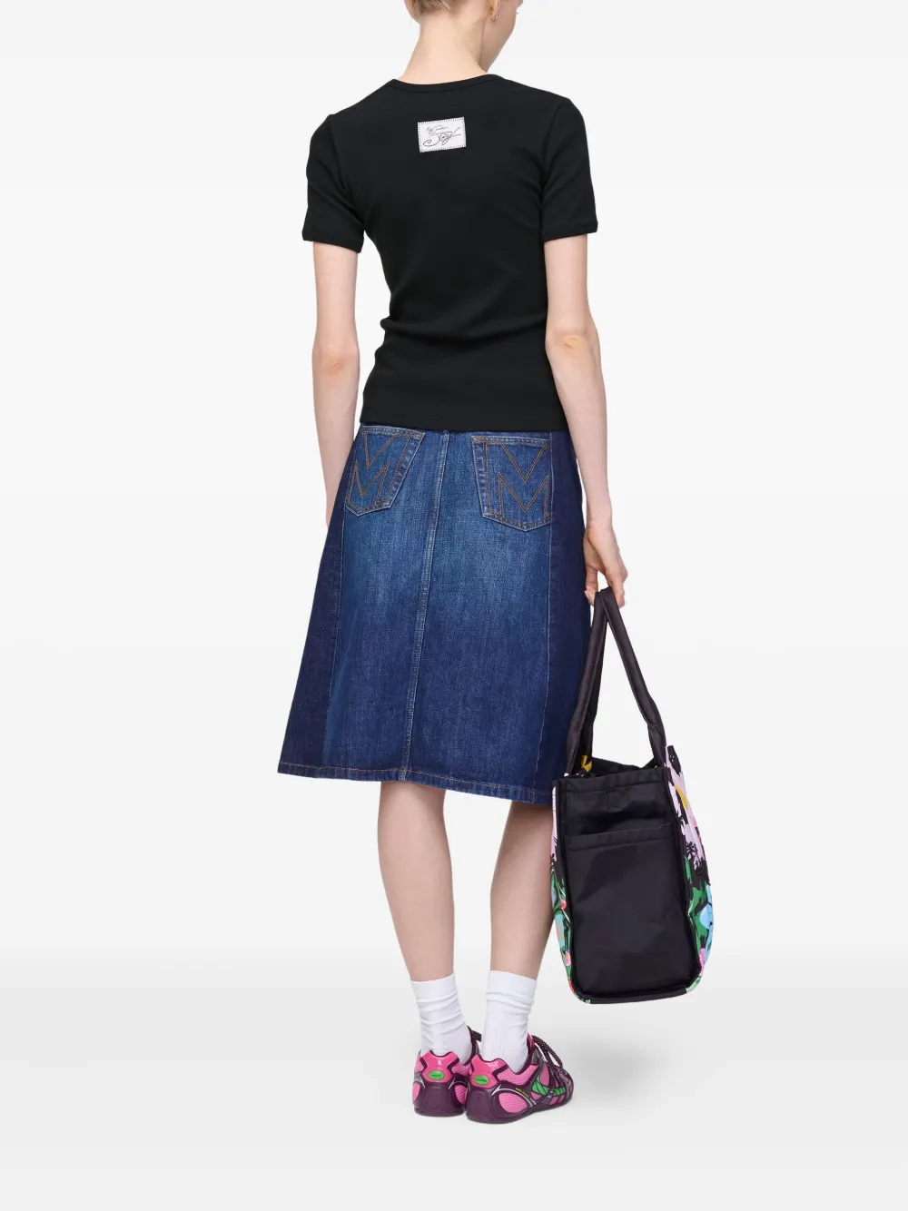 Marc Jacobs Flower-embellished Tee In Black