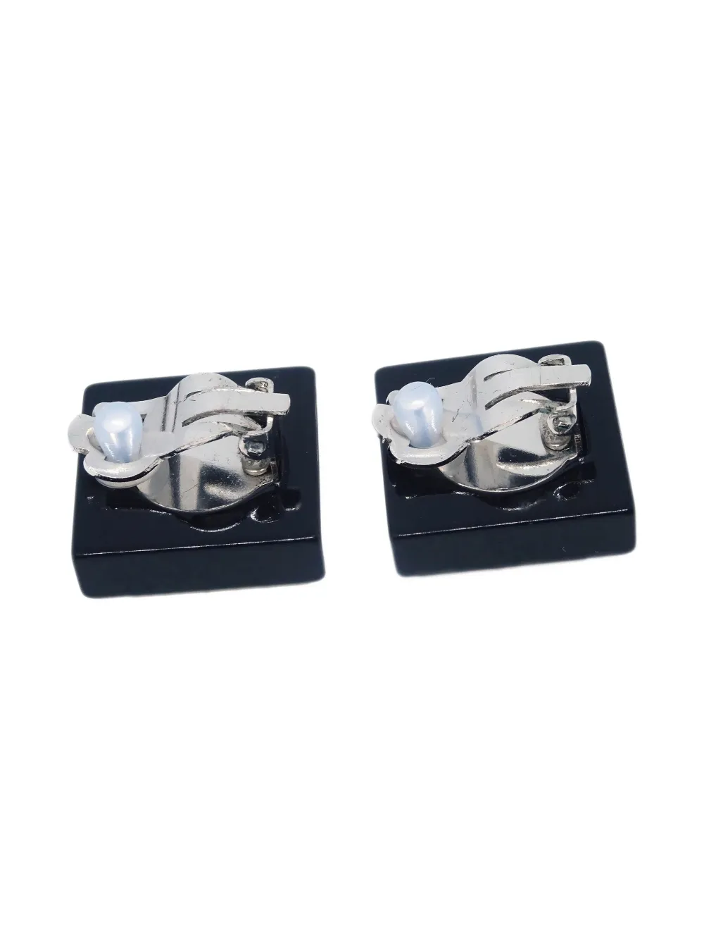 CHANEL Pre-Owned 2004 Square clip-on earrings | Pre-Owned | Image 2
