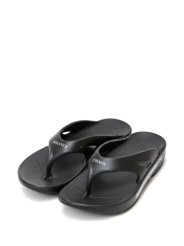 OOFOS × Undercover Balance Chaos サンダル Undercover Balance Chaos Sandals | Black | FARFETCH