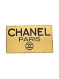 CHANEL Pre-Owned 1990-2000s logo-engraved brooch - Gold