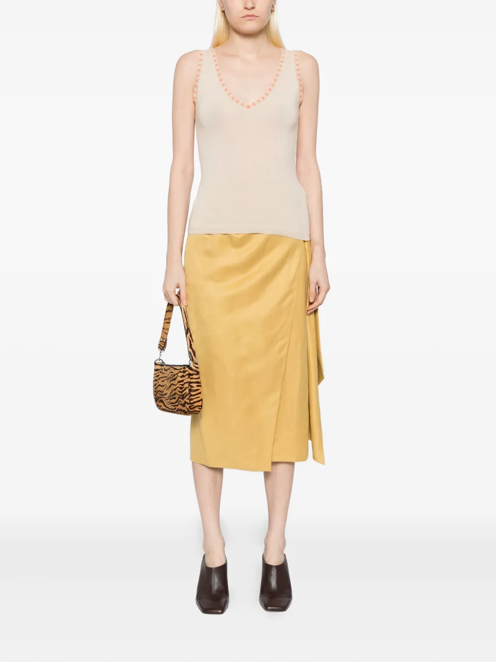 Pre-owned Chanel 2001 Sleeveless Tank Top In Neutral
