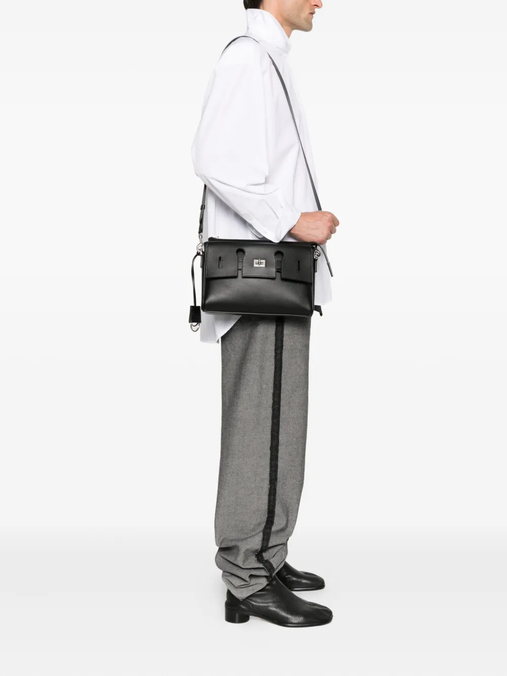 Balenciaga Bel Air flap messenger bag | Image 2