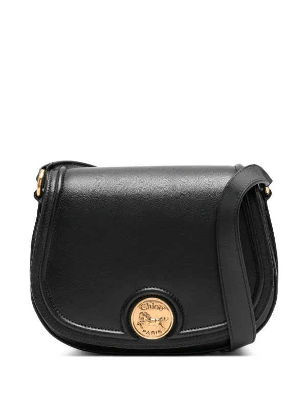 【Chloe】グレインレザー製 Horse Medal ショルダー バッグ Chloé グレインレザー製Horse Medalショルダーバッグ | Chloé JP