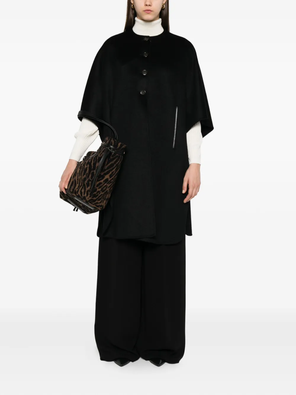 Max Mara Cape met knoopsluiting en korte mouwen Zwart