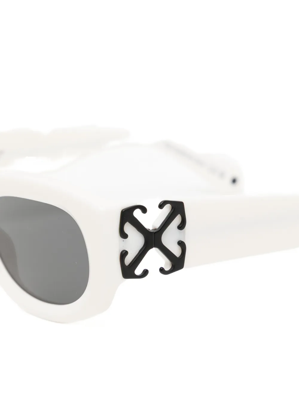 Off-White Eyewear ロゴディテール サングラス | ホワイト | FARFETCH JP