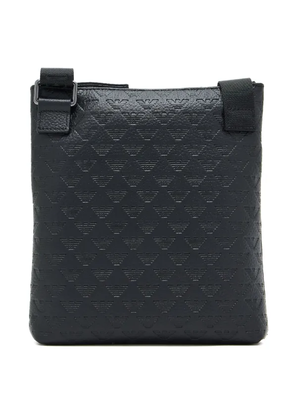 Emporio Armani ロゴ メッセンジャーバッグ | ブラック | FARFETCH JP