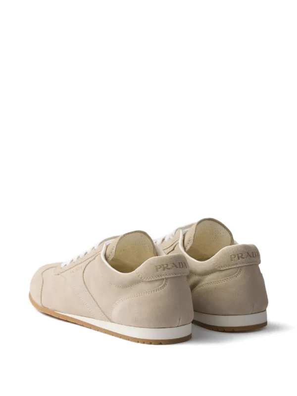 PRADA ベージュ スエード スニーカー Prada スエード スニーカー | ニュートラル | FARFETCH JP