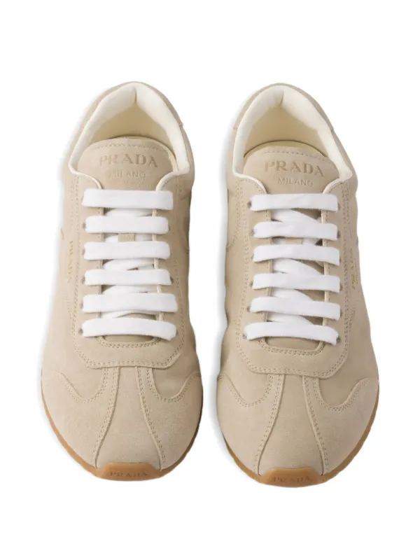 PRADA ベージュ スエード スニーカー Prada スエード スニーカー | ニュートラル | FARFETCH JP