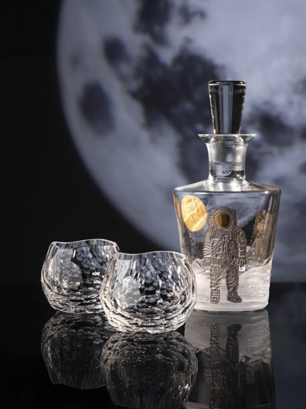 Space Race Astronaut Moon-Landing Decanter Set (1l)