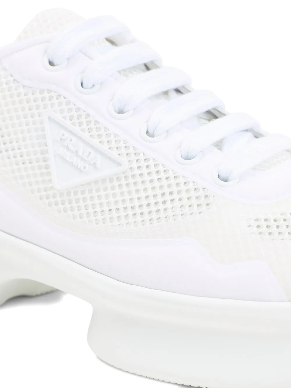 Prada Sneakers met mesh vlak Wit