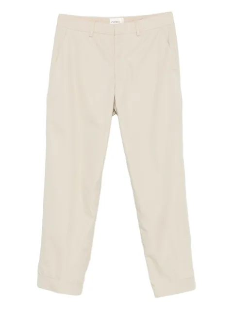 Closed cuffed trousers
