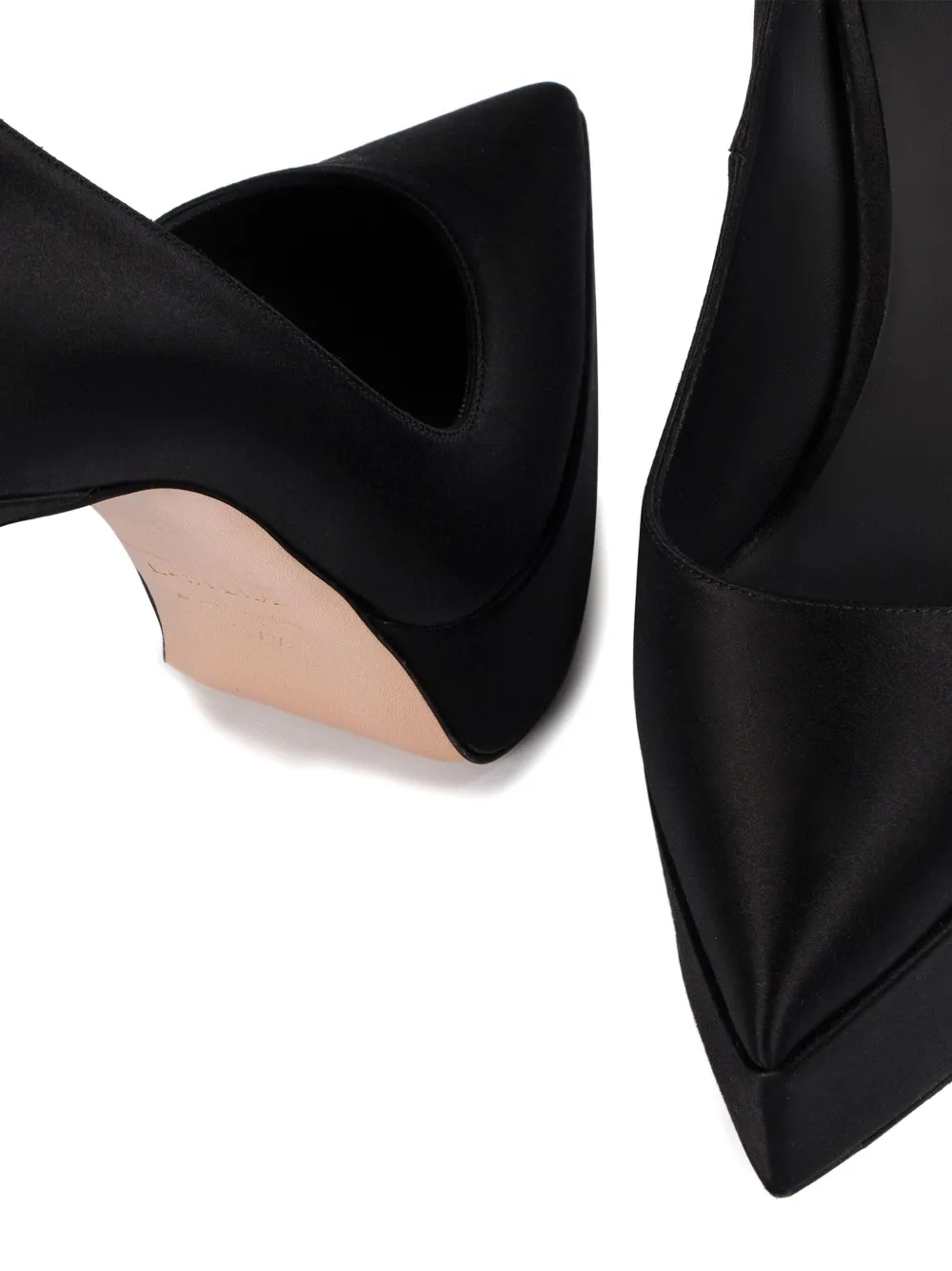 Le Silla 140 mm Uma pumps Zwart