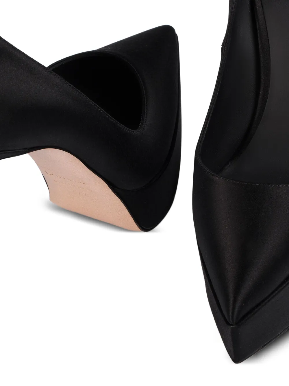 Le Silla 140mm Uma pumps Black