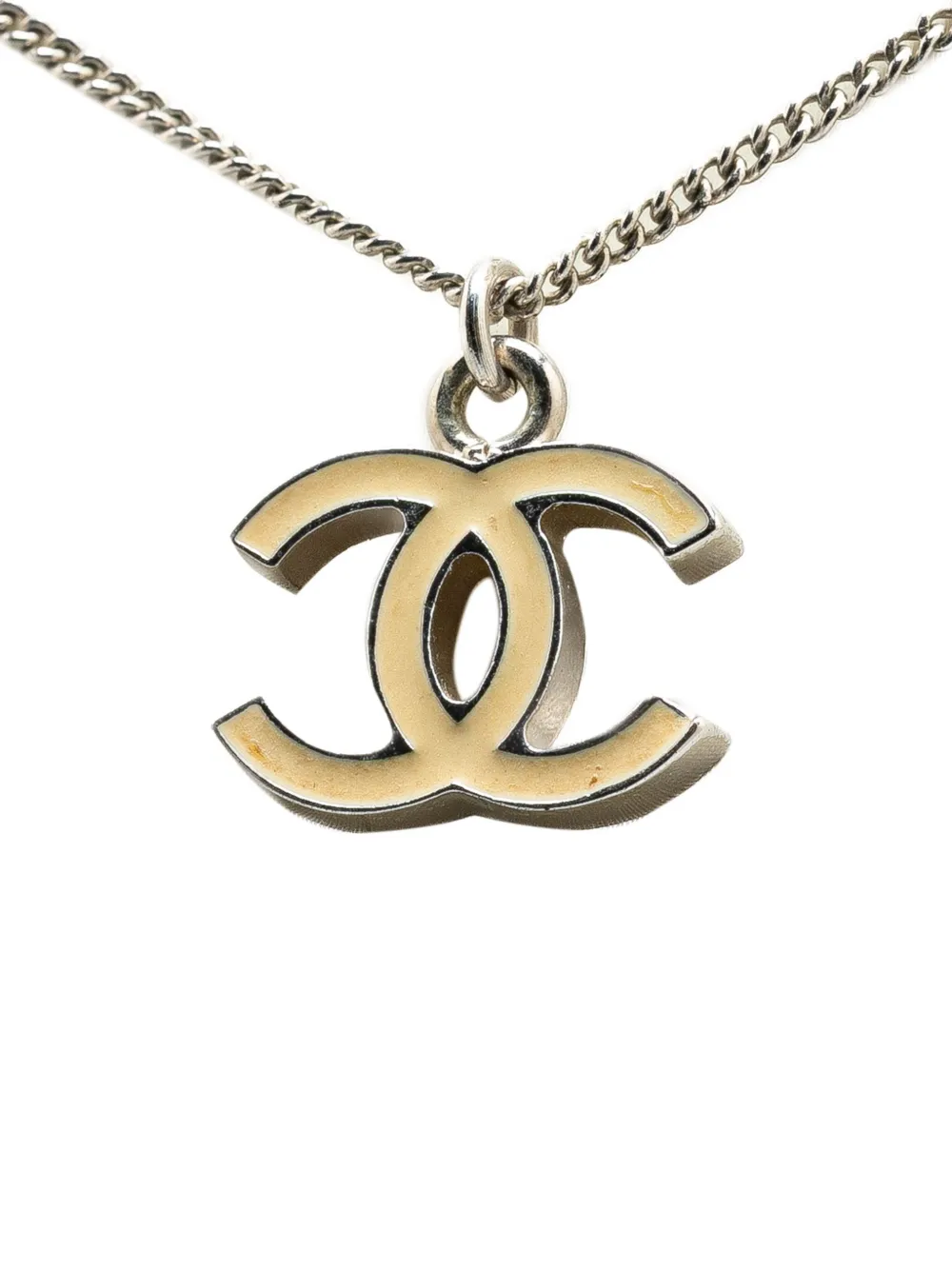 CHANEL Pre-Owned 2000-2010 Silver Enamel CC Pendant Necklace costume necklace | Image 2