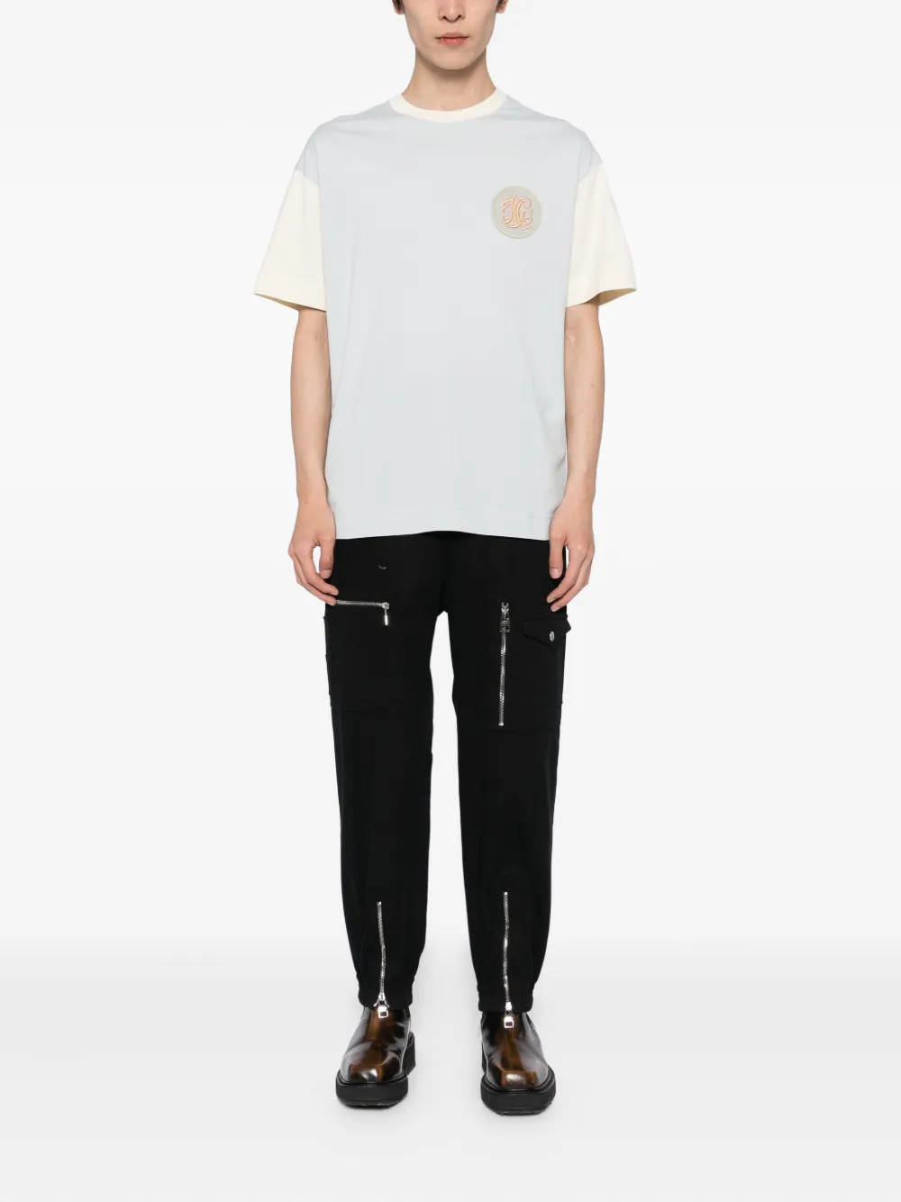Givenchy logo-embroidered T-shirt Blauw