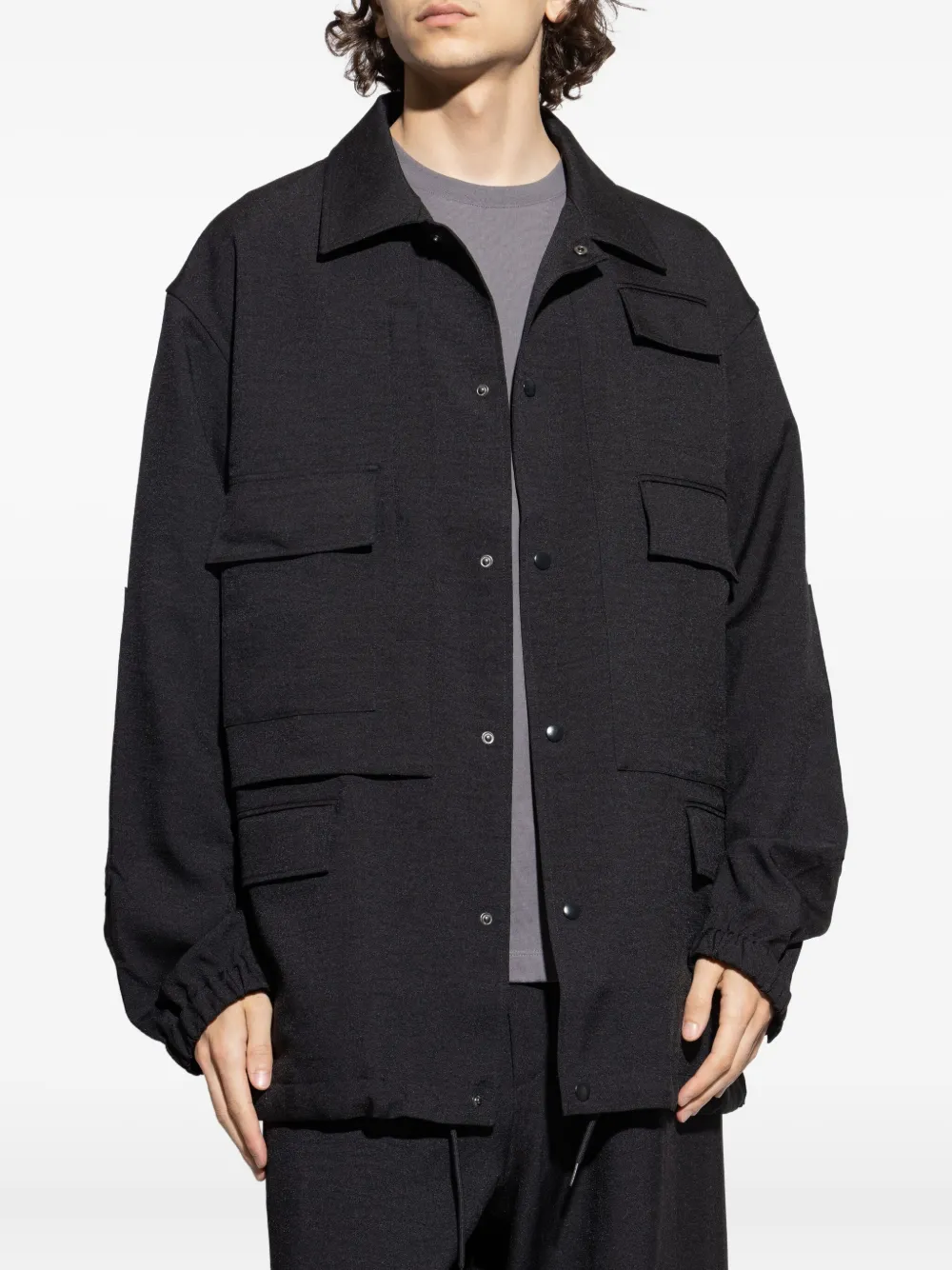 Y-3 Jack met knoopsluiting en meerdere zakken Zwart