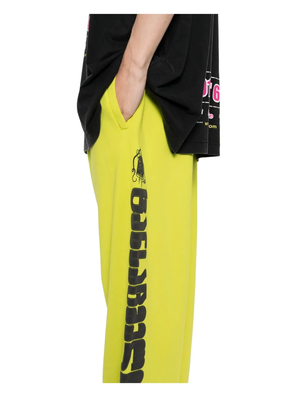 VETEMENTS Broek met print Groen