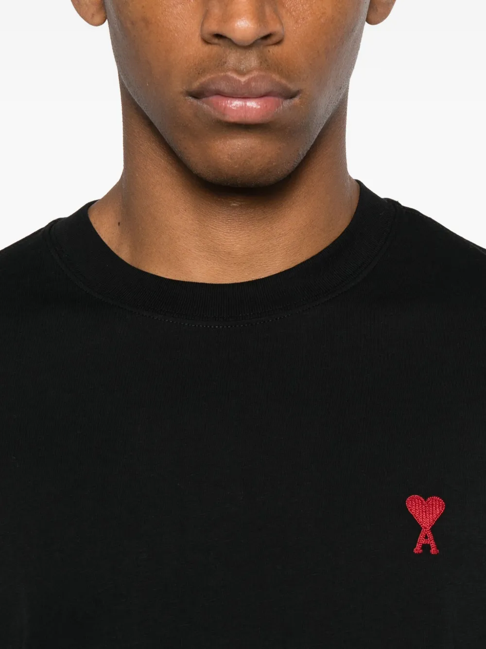 AMI Paris T-shirt met lange mouwen en geborduurd hart Zwart