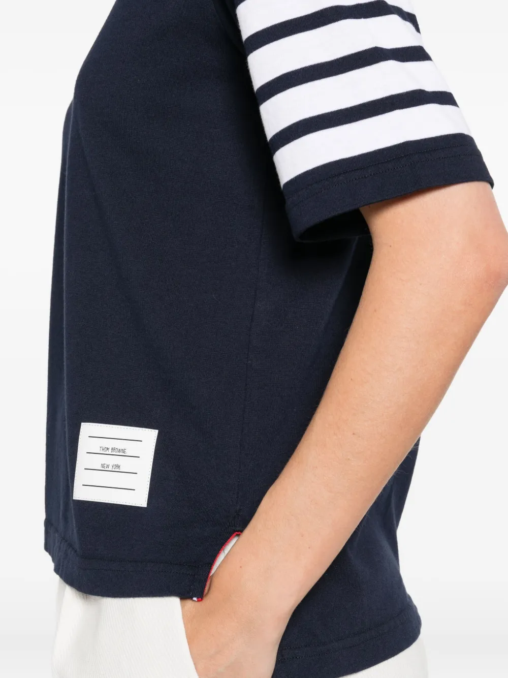 Thom Browne T-shirt met gestreepte mouwen Blauw