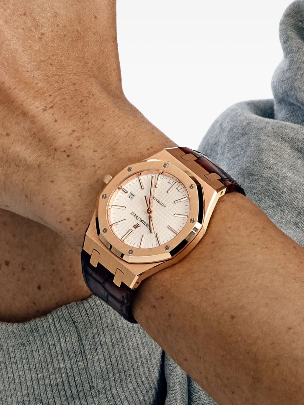 Audemars Piguet 2017 Royal Oak 41mm | Pre-Owned Dress Watches | Image 2